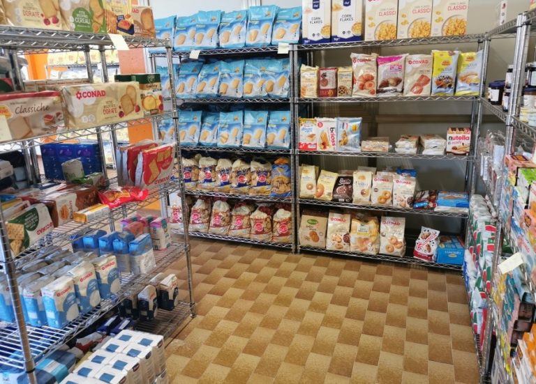 interno emporio caritas ‘don gustavo’ f3