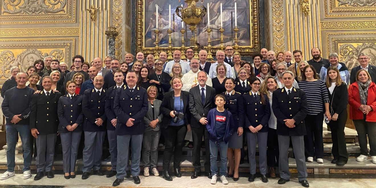 L’abbraccio della nostra Polizia a Papa Leone