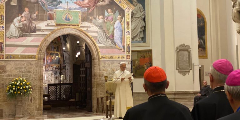 Cartolina 69 – La via della Chiesa