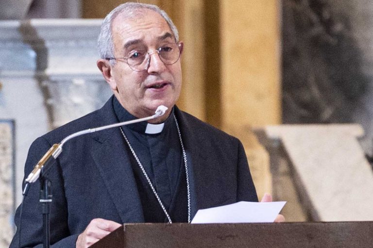 Roma 13-10-2020
San Giovanni in Laterano
Presentazione della nuova edizione del Messale
servizio realizzato durante la pandemia del Corona Virus/Covid-19
Ph: Cristian Gennari/Siciliani