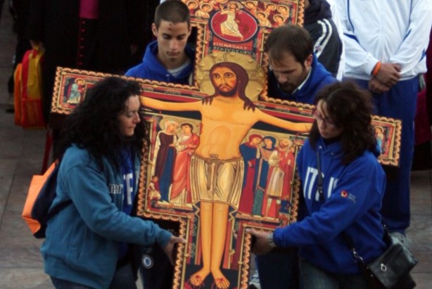 In preghiera con S. Francesco SYDNEY 22-07-2008
GIORNATA MONDIALE DELLA GIOVENTU '
WORLD YOUTH DAY
MESSA DI CONCLUSIONE DEI GIOVANI ITALIANI CELEBATA DAL CARDINALE GEORGE PELL NELLA CATTEDRALE DI SAN MARY
Ph. Cristian Gennari